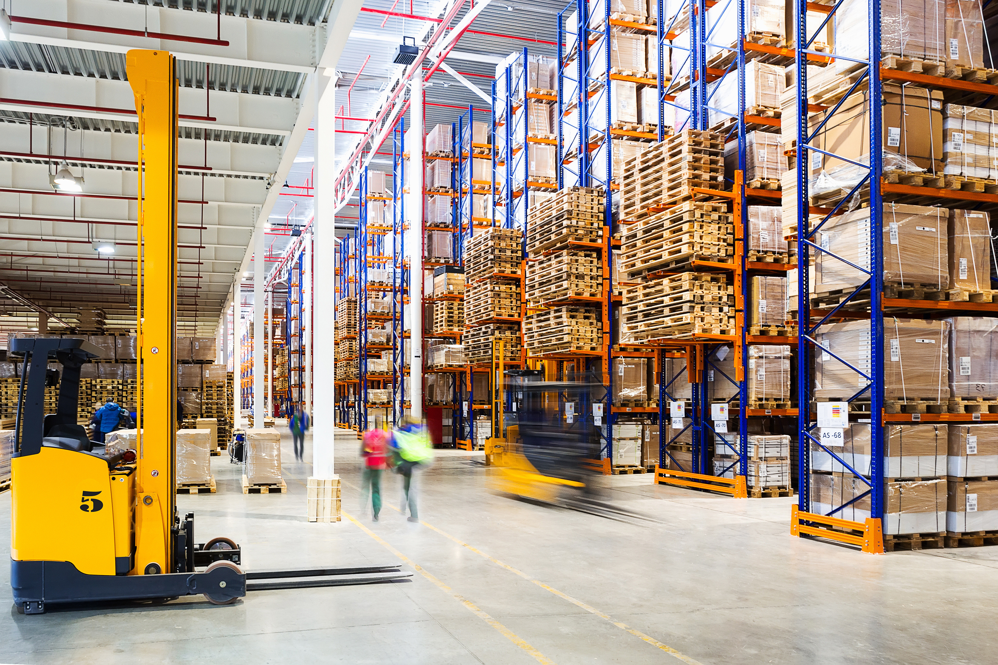 How to Maximize Your Space with Smart Storage Solutions for the Automotive Industry